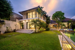 Villa Isolotto by BaliSuperHost